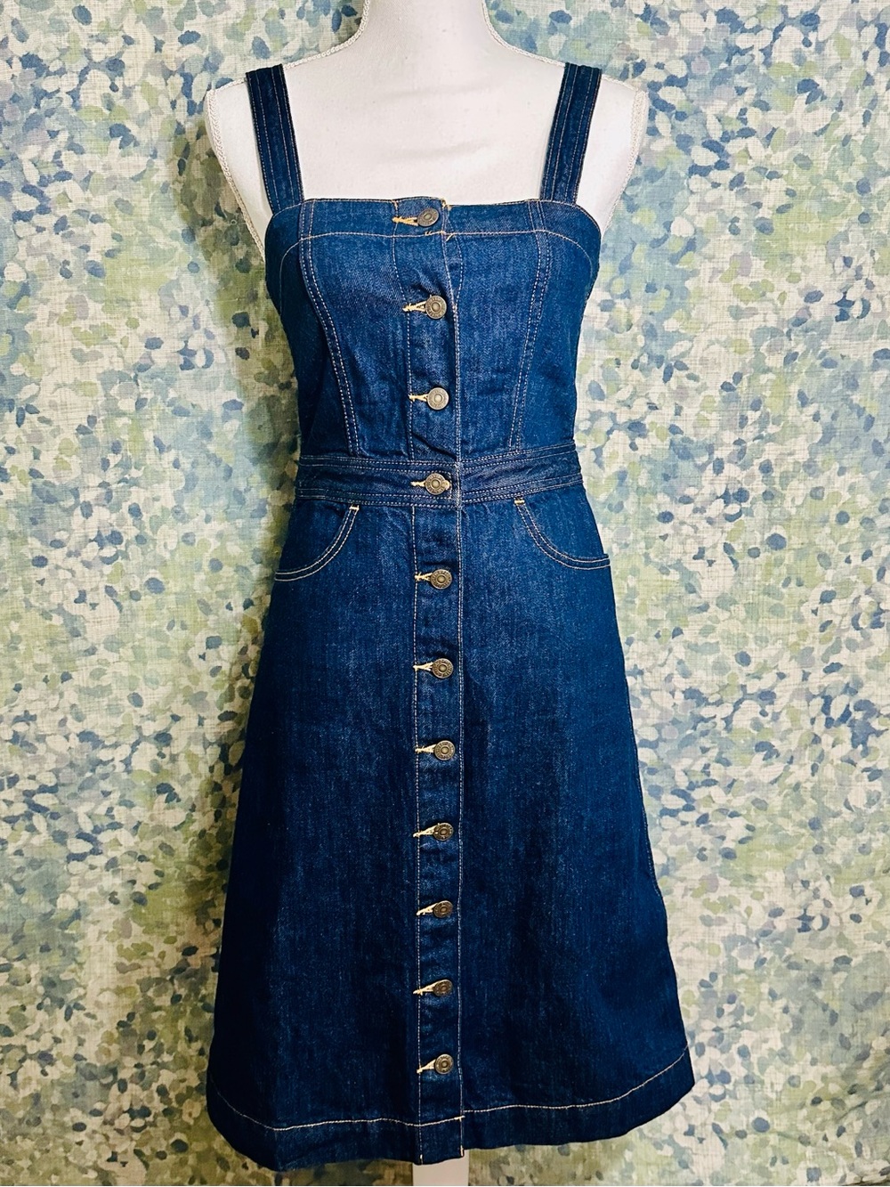 Levi’s Dark Wash Denim Button Front Dress XS